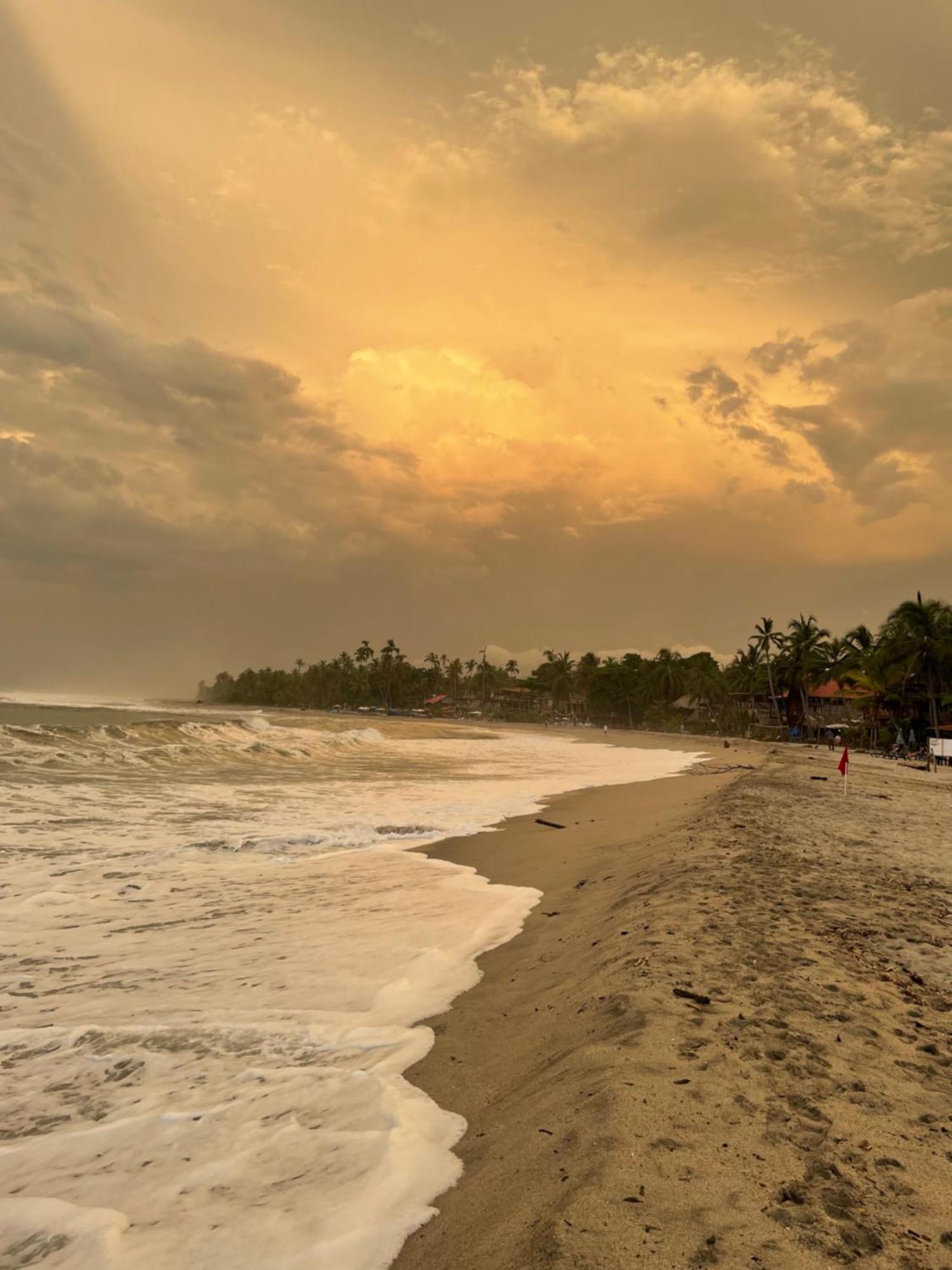 The Mompe Beach Hostal La Poza エクステリア 写真
