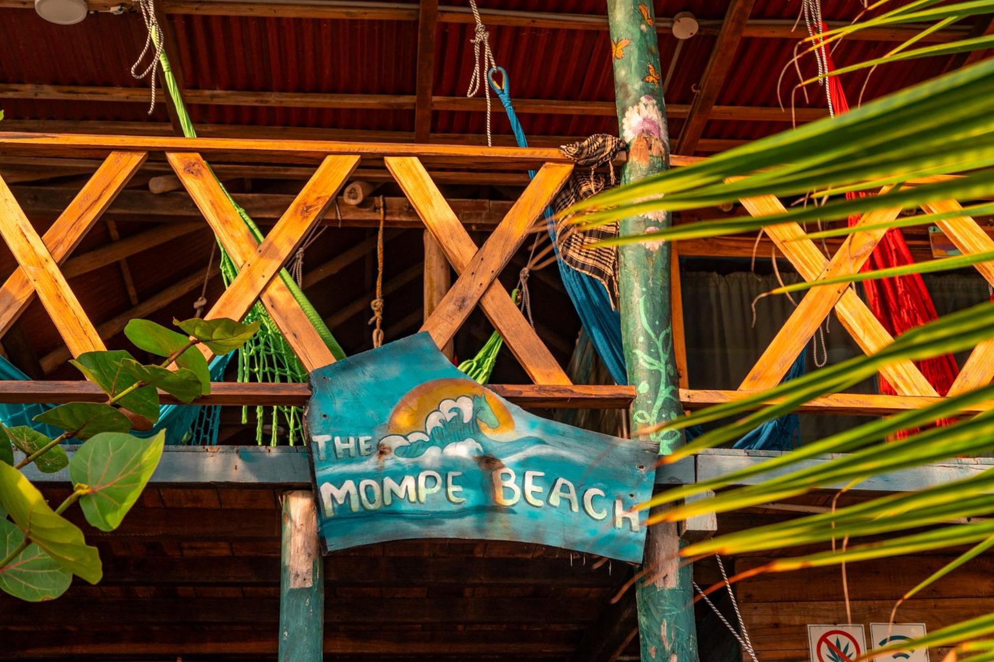 The Mompe Beach Hostal La Poza エクステリア 写真