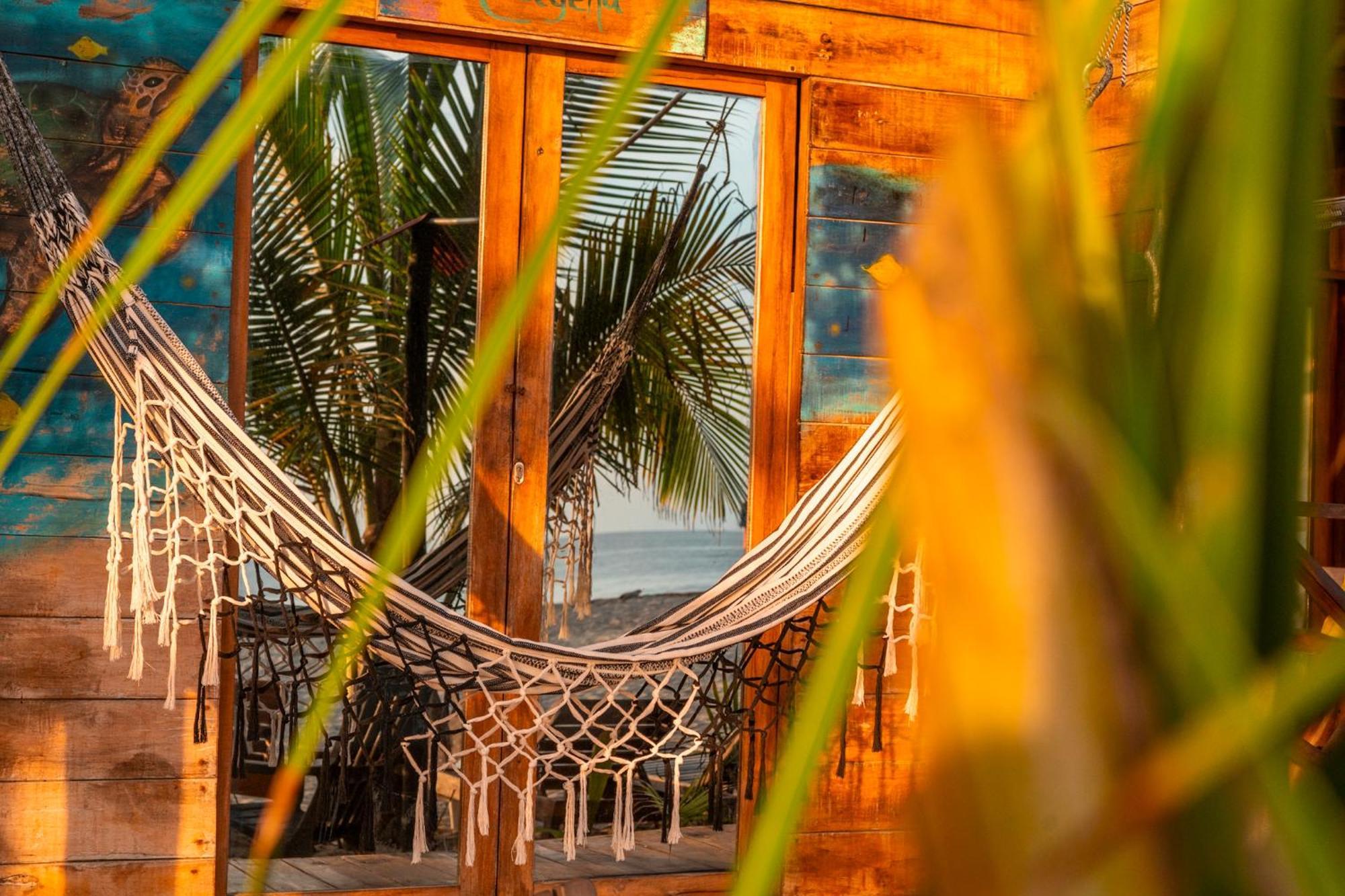 The Mompe Beach Hostal La Poza エクステリア 写真