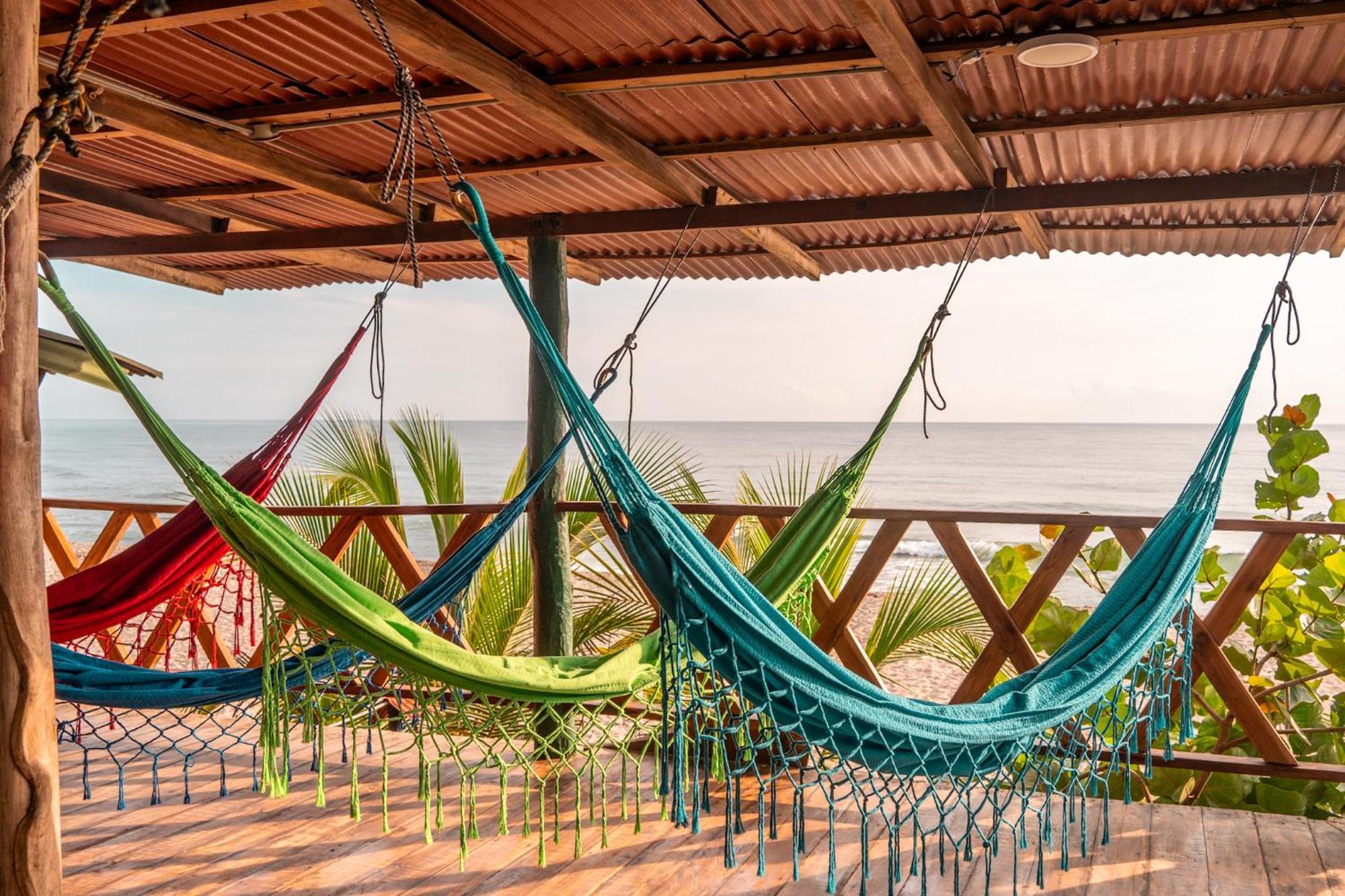 The Mompe Beach Hostal La Poza エクステリア 写真