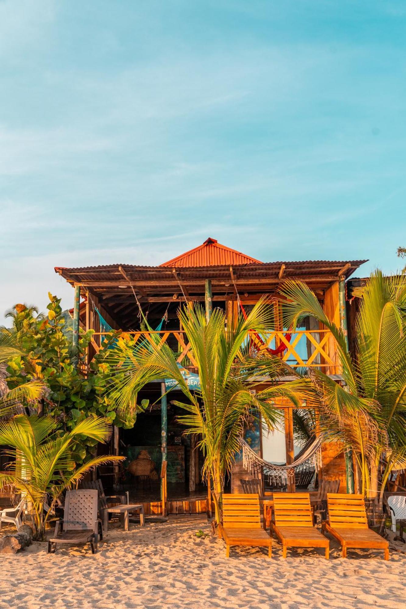 The Mompe Beach Hostal La Poza エクステリア 写真